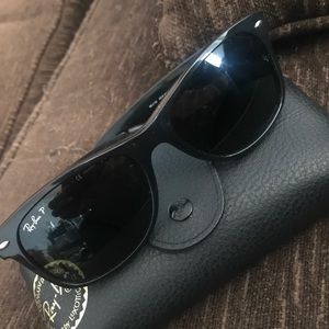 Ray Ban New Wayfarer Polarized Sunglasses